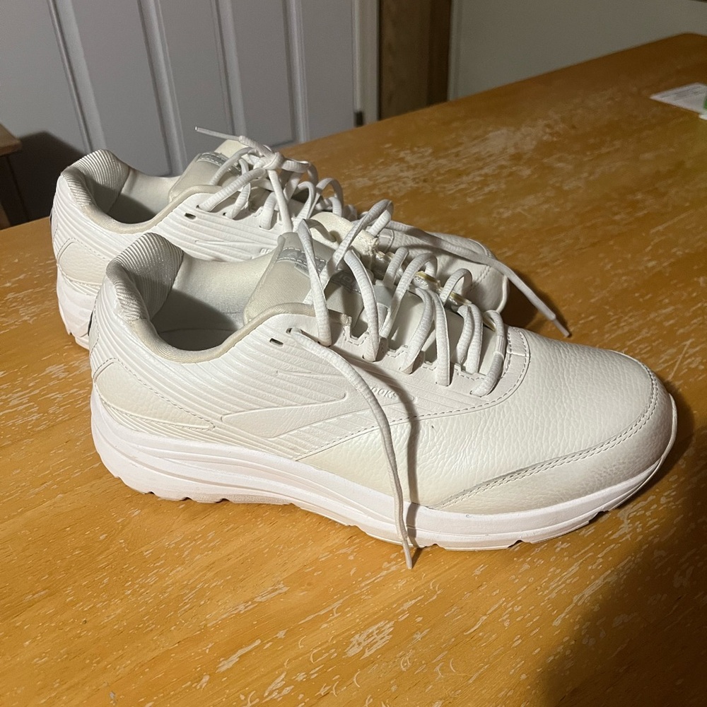 Brooks addiction walker 2 men’s size 10 extra wide white